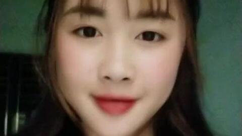 吃瓜视频女生是谁的粉丝,吃瓜视频女生竟是某明星铁杆粉丝，狂热程度令人惊叹