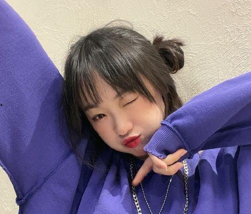 吃瓜两个男明星视频下载,揭秘两位男明星视频下载背后的故事