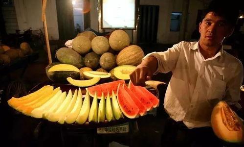 新疆夜市吃蜜瓜视频大全,视频大全带你领略甜蜜诱惑