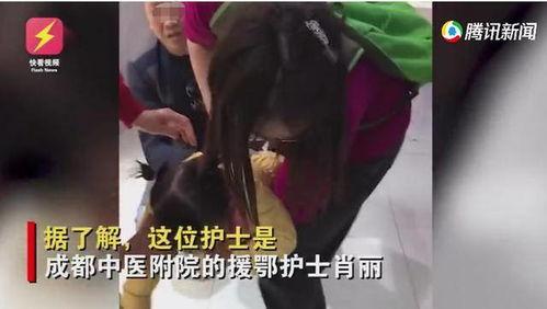 河北吃瓜小女孩视频播放,童真无邪的瞬间