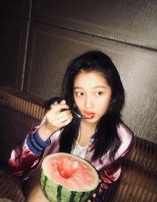 吃瓜尴尬瞬间视频